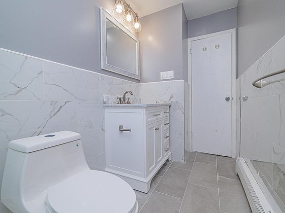 5th image of 220 Benson Ave Floor 2