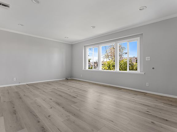 4th image of 6254 Satsuma Ave