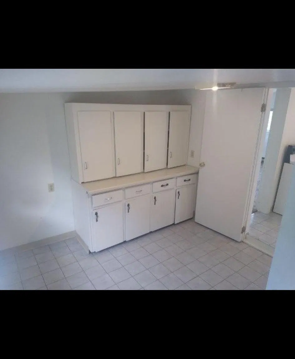 2 bed, 900 sqft, $900 — Photo 3