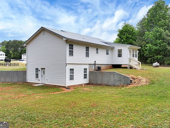 5th image of 396 Harvey Lokey Rd