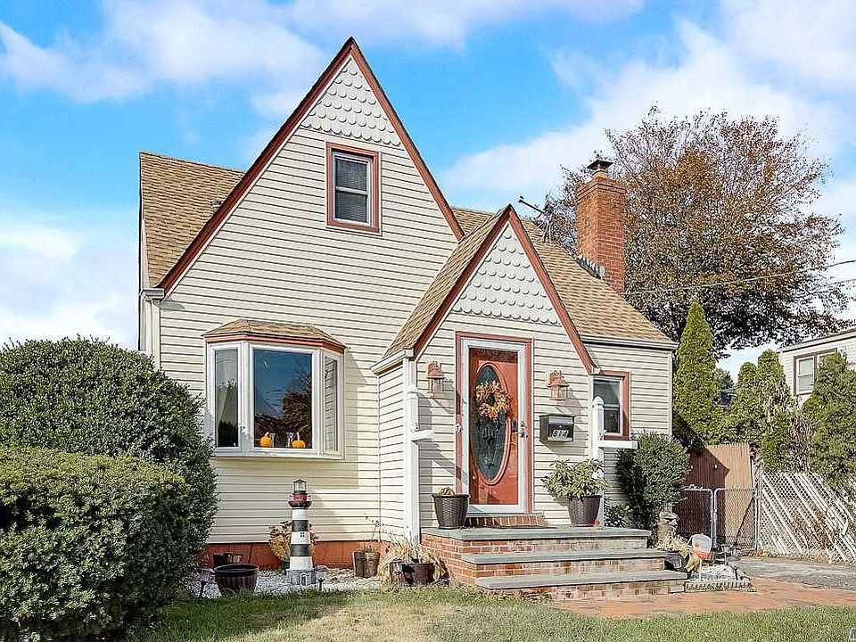 1st image of 814 Roosevelt St