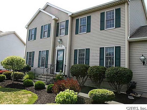 2nd image of 17 Hickory Ln