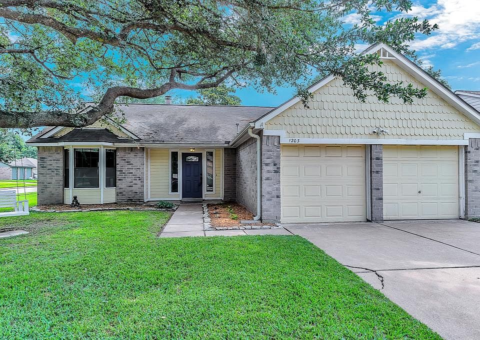 1st image of 1203 Silver Morning Dr