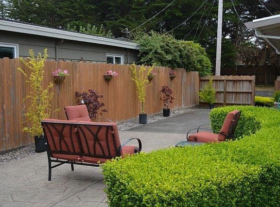 2nd image of 2135 Glatt St