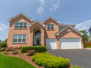 620 Donegal Dr, Elgin, IL 60124