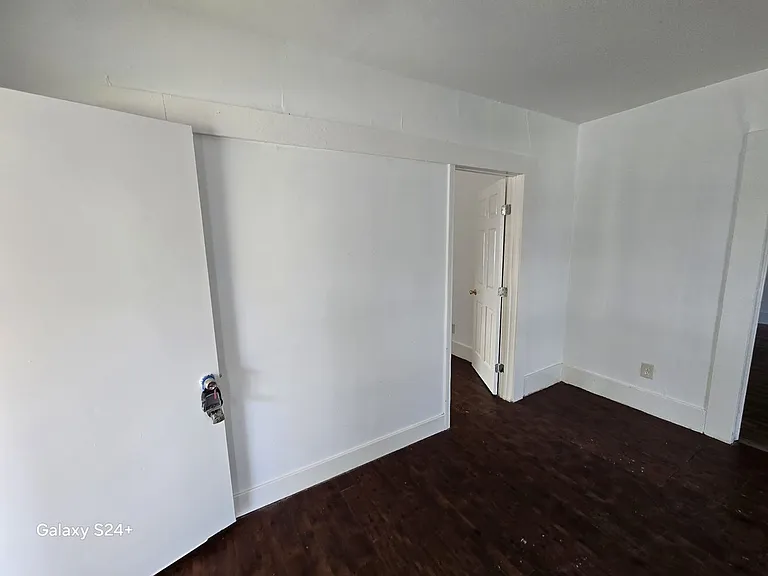 755 Doucette Ave — Photo 23