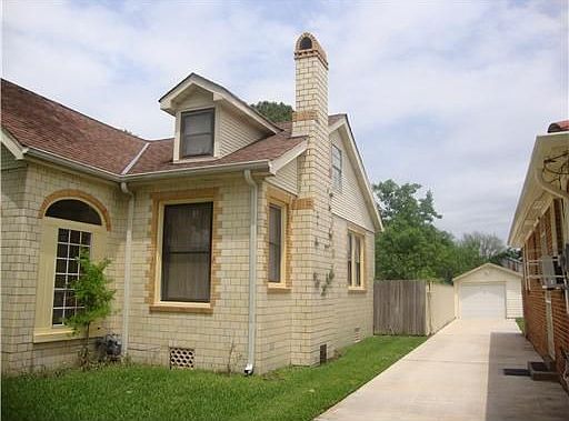 3rd image of 4935 Mandeville St