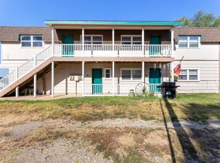 806 S Edwards Ave, Moundridge, KS 67107