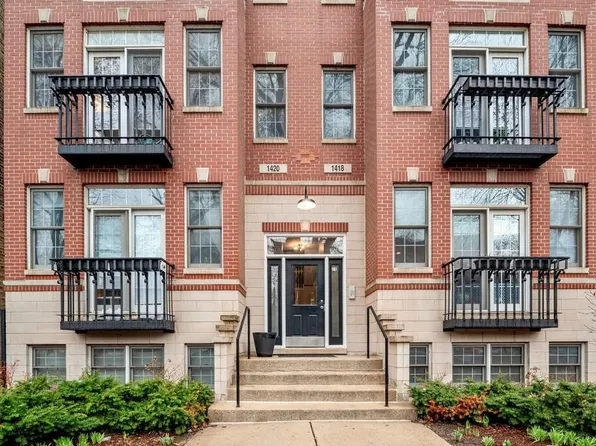 1420 W Hollywood Ave #2, Chicago, IL 60660