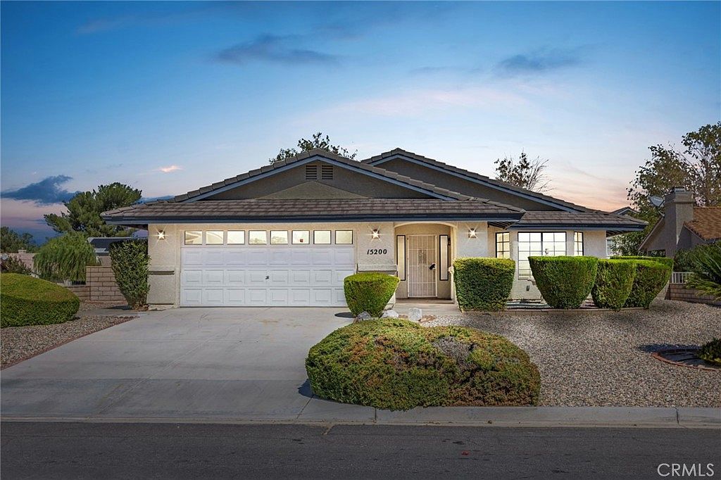 15200 Wildflower Ln