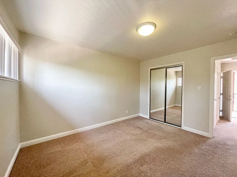 1214 Bell Street — Photo 7