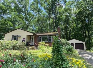 52 Old Farms Rd, Tolland, CT 06084