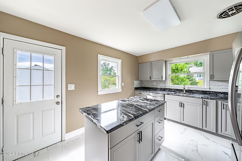 5th image of 226 E Washington Avenue