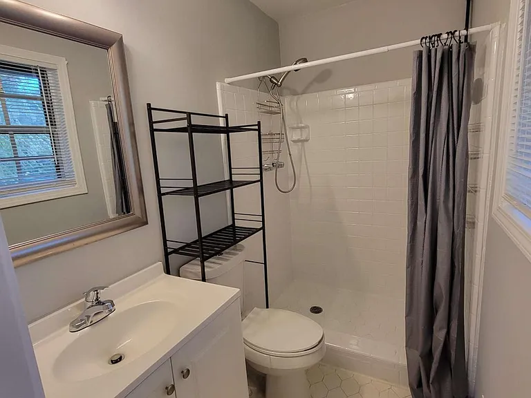 380 Glendale Rd — Photo 8