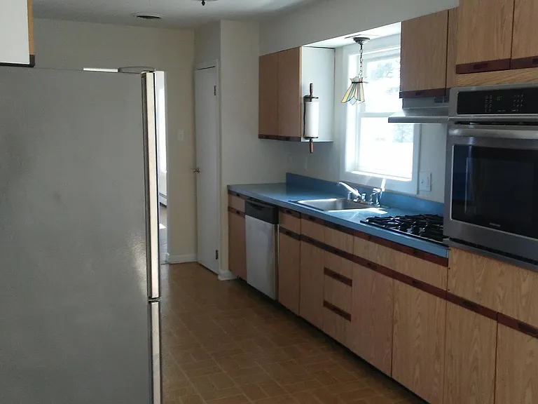 2171 River Rd — Photo 5