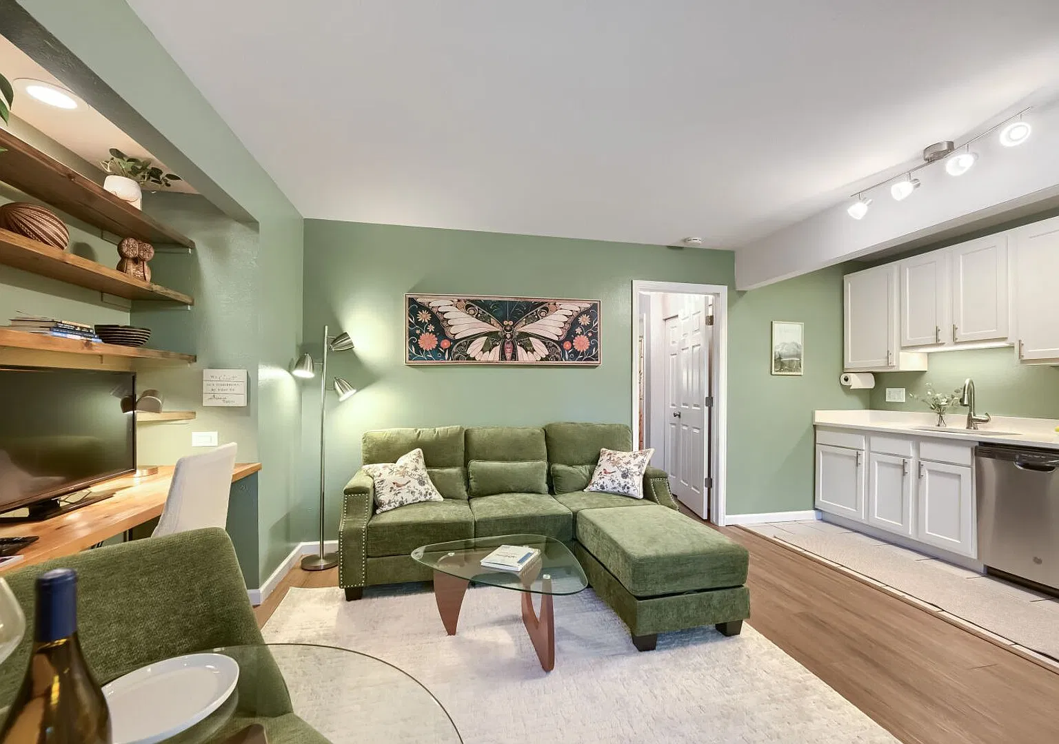 Cozy Open-Concept 1BR | Minutes to Boulder — Photo 4