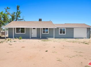 21928 Fox Ave, Apple Valley, CA 92307