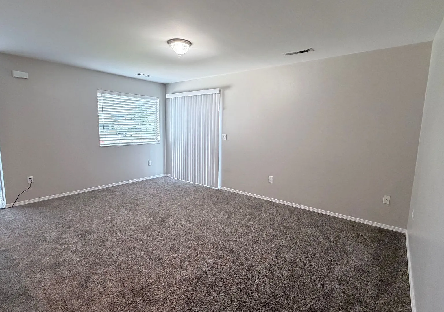 12213-12215 W 10th Ave — Photo 4