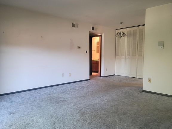 4th image of 3603 Saint Andrews Ct