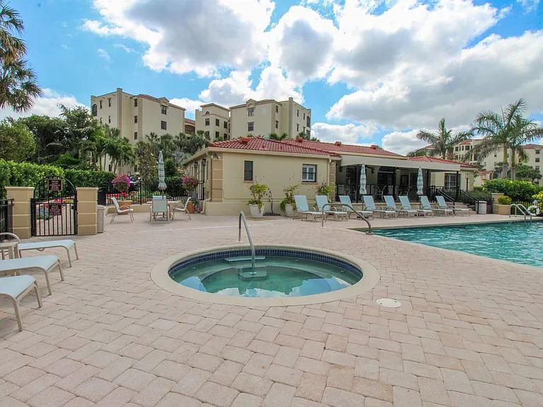 7024 Pelican Bay Blvd #F-504 — Photo 61