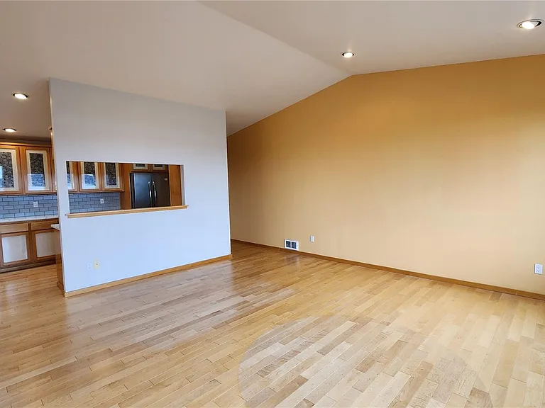 825 Brokaw Rd — Photo 26