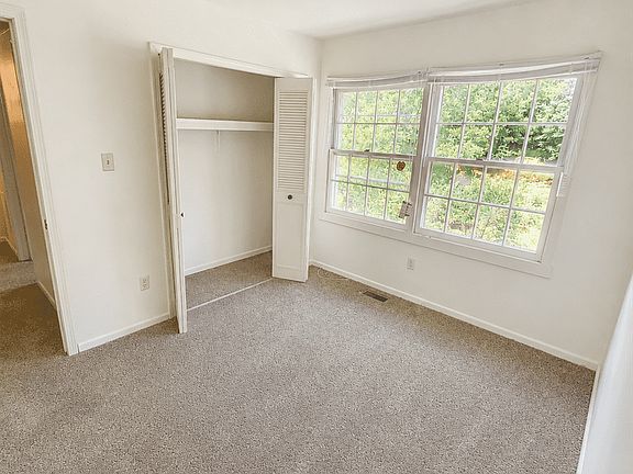 3rd image of 116 Woodgate Rd #116
