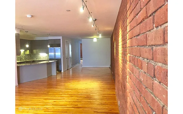 Rented by Douglas Elliman | media 24