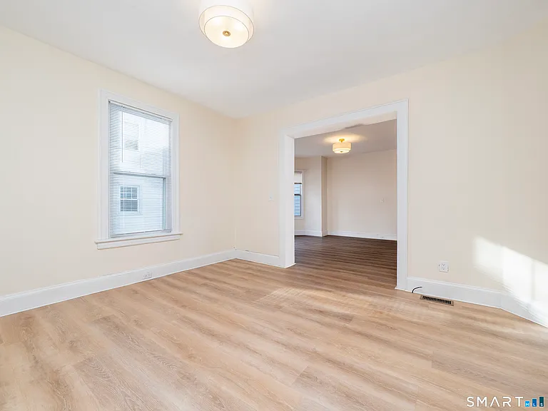 38 Gregory Blvd — Photo 13