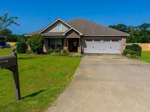 3rd image of 161 Northbrook Dr