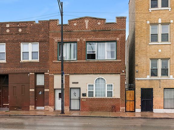 2nd image of 4229 W Division St