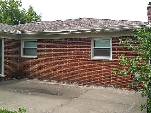 2nd image of 27083 Roan Dr