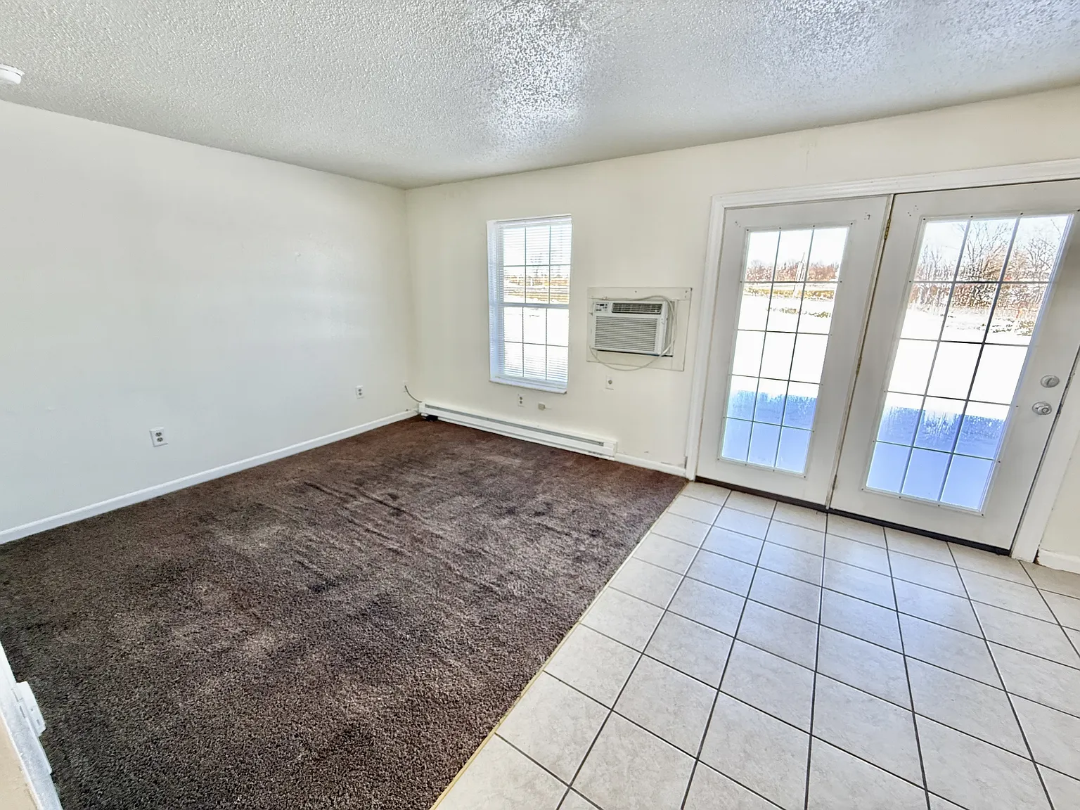 709 E Woodland - 7 — Photo 4