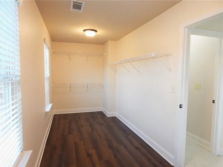 2441 Melton Common Dr — Photo 48