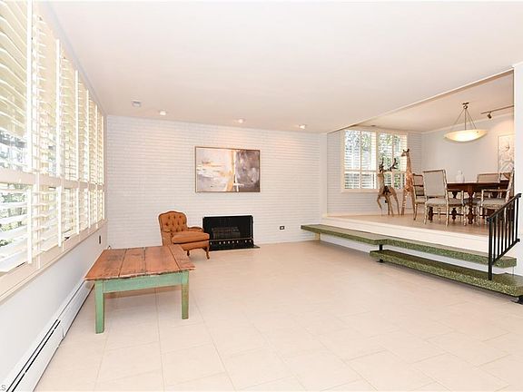 2nd image of 3005 Madison Ave