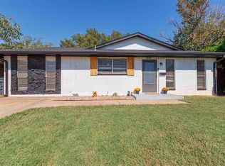 6913 SW Delta Ave, Lawton, OK 73505