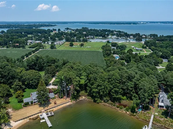 2 Harveys Neck Rd, Heathsville, VA 22473