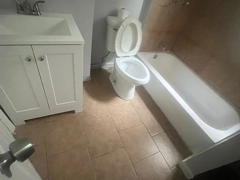 133 Isabella Ave #1 — Photo 11
