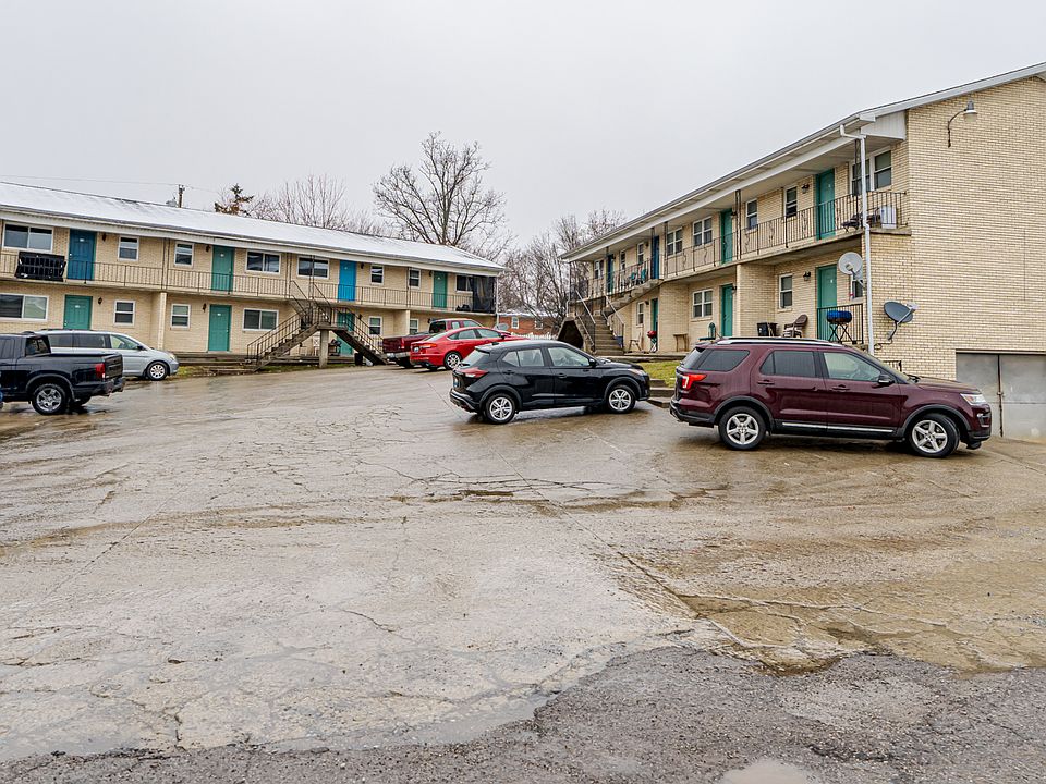 1st image of 209 N Woodland Dr #14