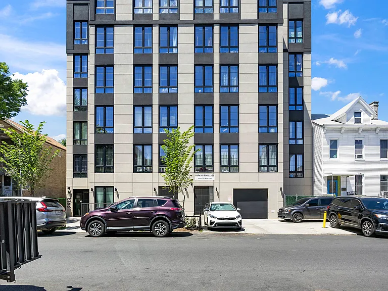 2913 Snyder Ave #5R — Photo 14