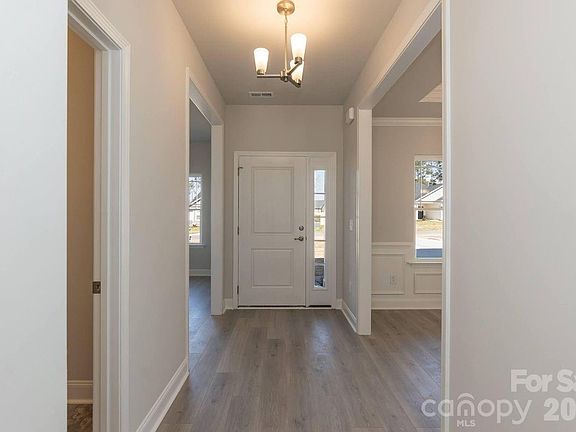 4th image of 118 Kerr Walk Dr #17