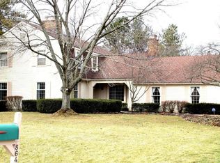 864 Northbridge Ln, Columbus, OH 43235