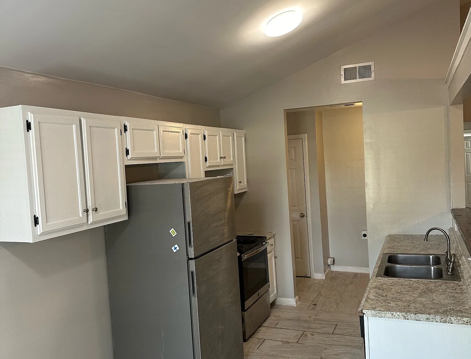 2118 Parkway St — Photo 3