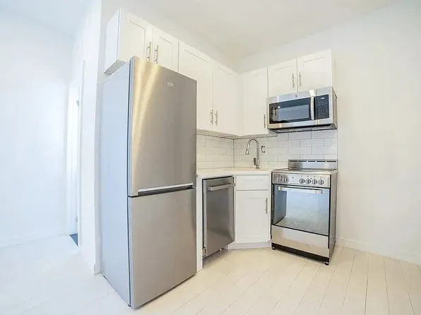 174 Hester St APT 14, New York, NY 10013