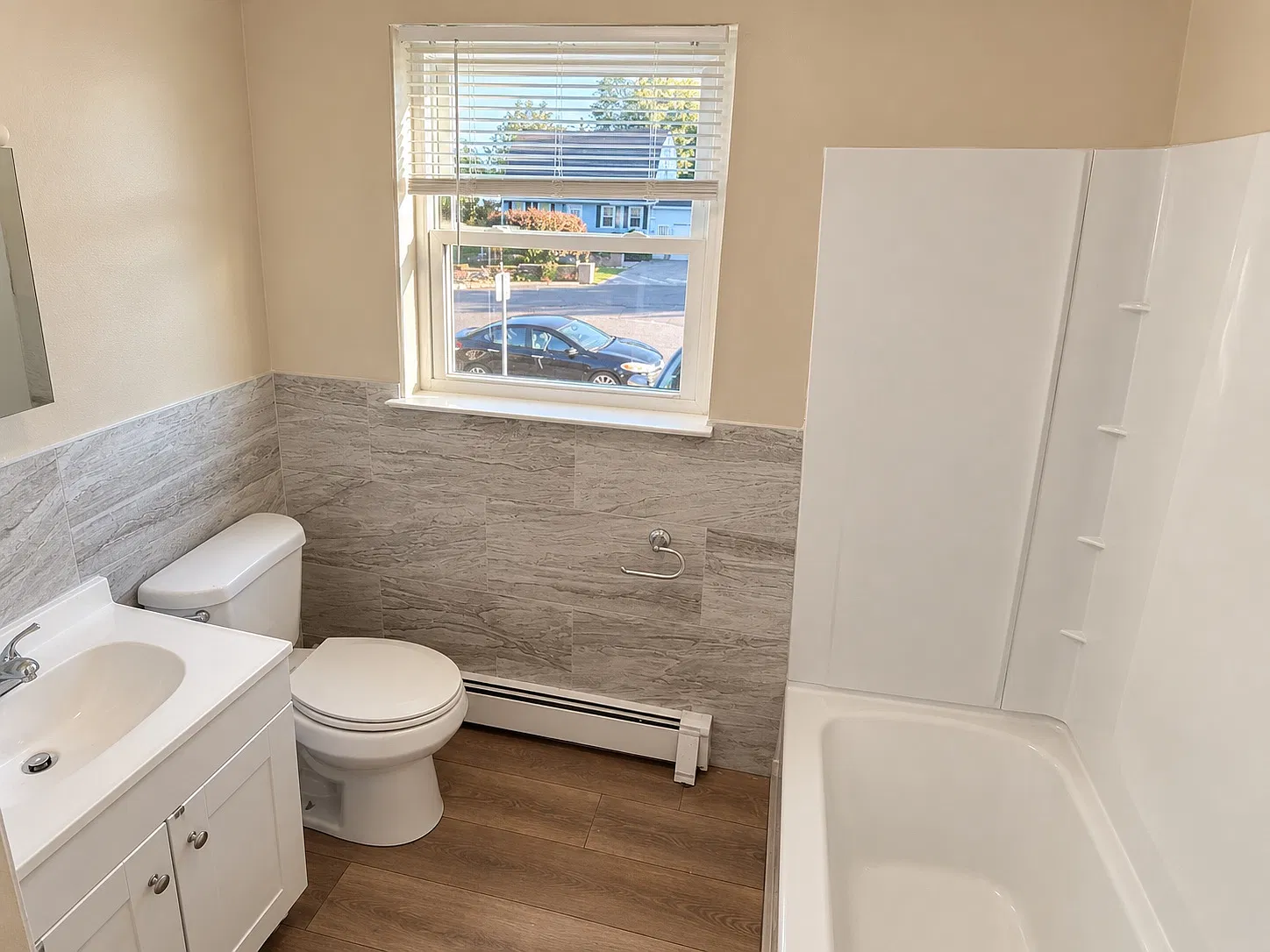 2 bed, 800 sqft, $1,800 — Photo 3