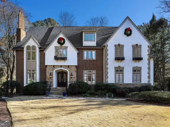 920 Curlew Ct NW, Atlanta, GA 30327