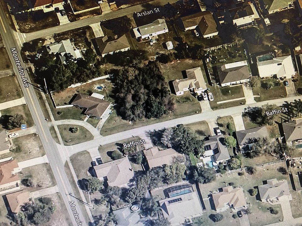 1st image of 2458 Baffin St
