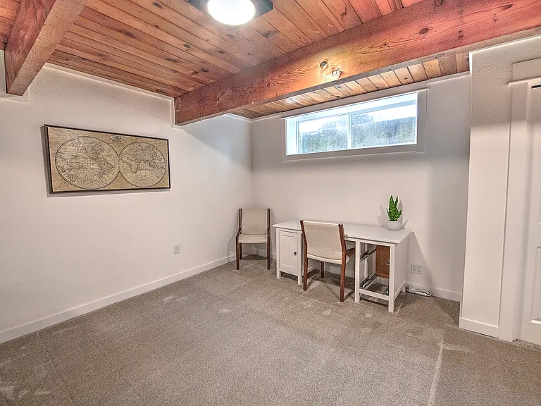 5901 NW Cherry St — Photo 8
