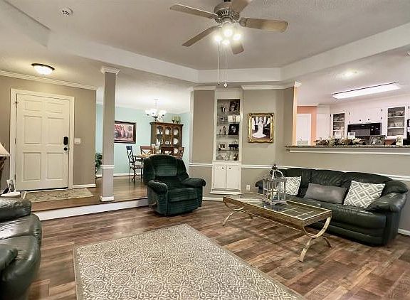 4th image of 807 Deerfield Dr