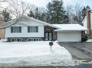 1007 Anthony Dr, Schenectady, NY 12303