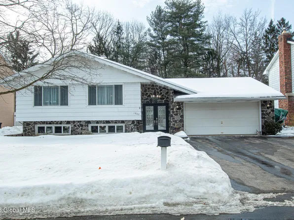 1007 Anthony Drive, Schenectady, NY 12303